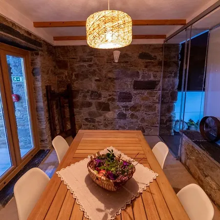 O Palheiro - Vista Panoramica E Jacuzzi Sobreira Formosa