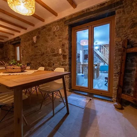 Casa rural O Palheiro - Vista Panoramica E Jacuzzi *