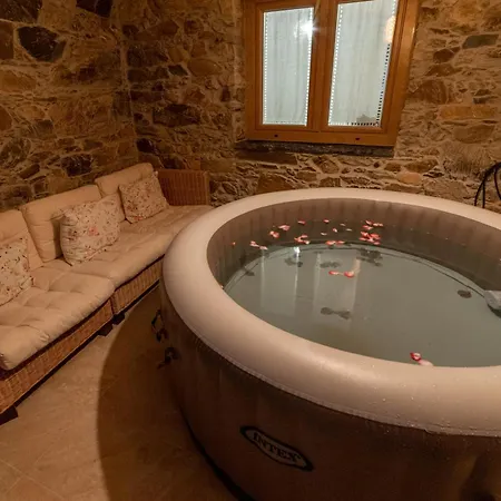 O Palheiro - Vista Panorâmica E Jacuzzi Séjour à la campagne Sobreira Formosa