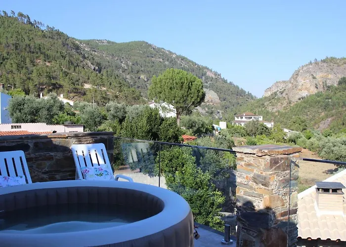 O Palheiro - Vista Panoramica E Jacuzzi