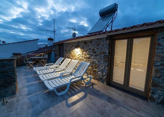 O Palheiro - Vista Panoramica E Jacuzzi カントリーハウス