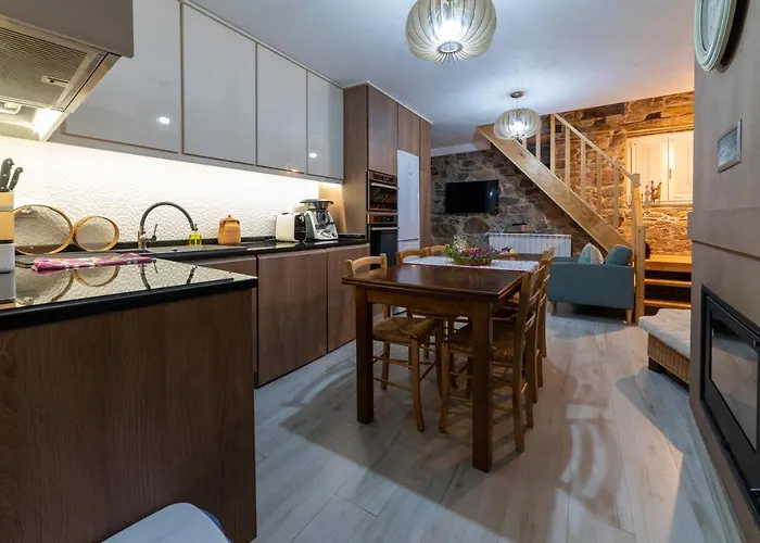 O Palheiro - Vista Panoramica E Jacuzzi カントリーハウス