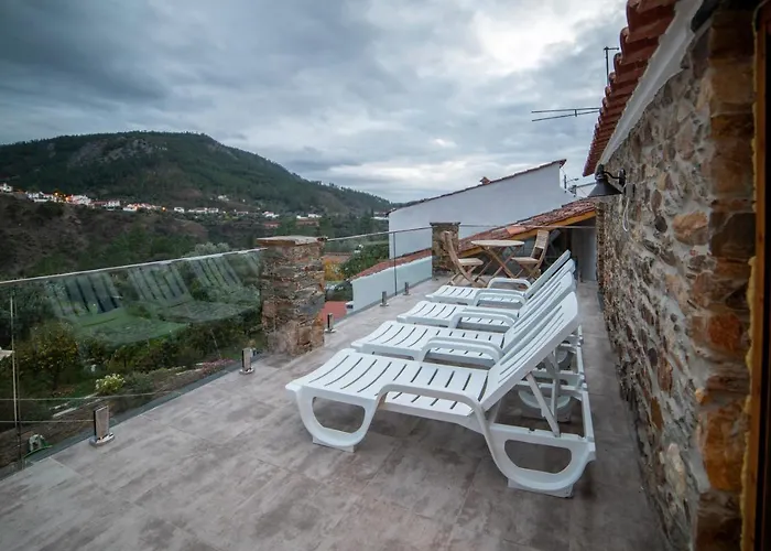 O Palheiro - Vista Panoramica E Jacuzzi منزل ريفي